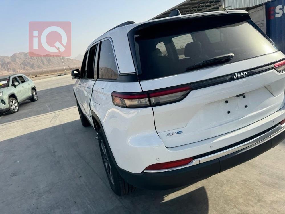 جيب جراند شيروكي